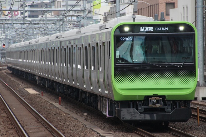 【JR東】E235系トウ02編成 山手線試運転を御徒町駅で撮影した写真