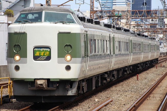 【JR東】臨時特急「あずさ81号」運転を阿佐ヶ谷駅で撮影した写真