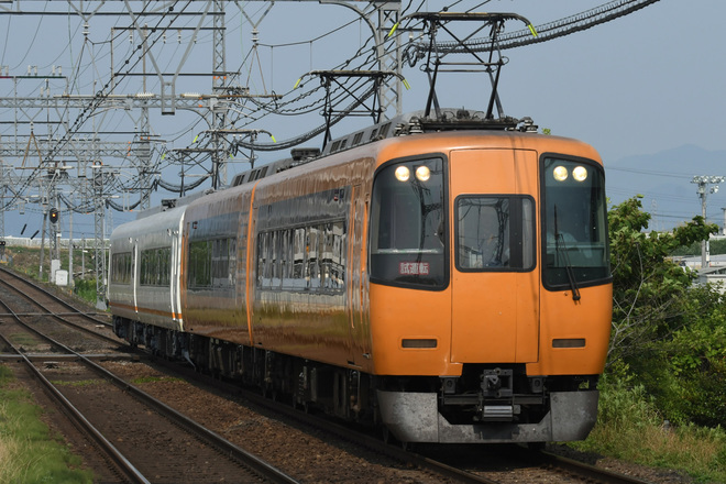 【近鉄】21000系UB01(中間運転台)出場試運転を松塚～大和高田間で撮影した写真