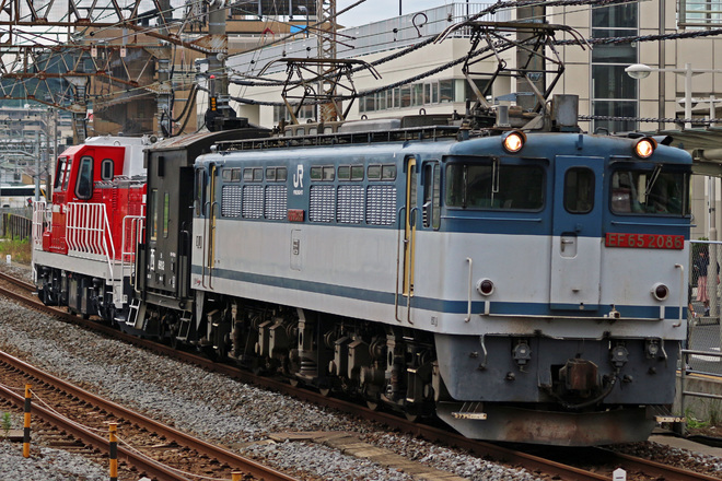 【JR貨】DD200-901 甲種輸送を大船駅で撮影した写真