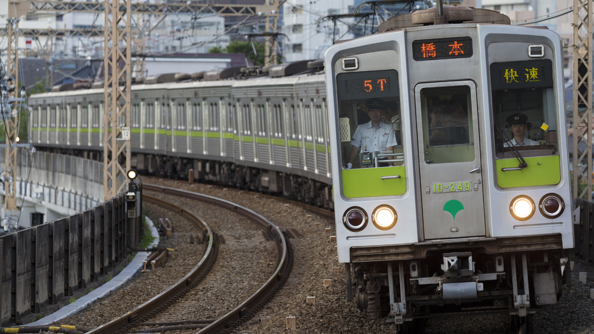 90e82910932ed23b98fe23511b2481
