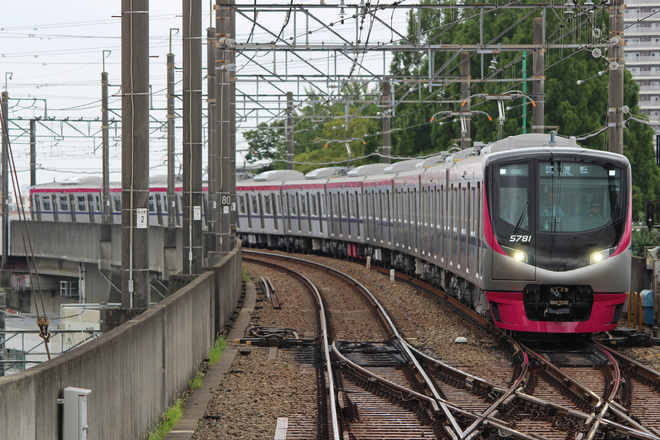 【京王】5000系試運転を橋本駅で撮影した写真