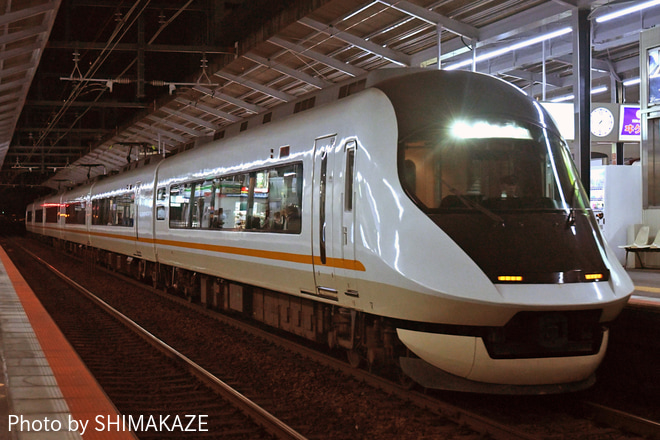 【近鉄】アーバンライナーnext伊勢中川駅経由で回送を四日市駅で撮影した写真
