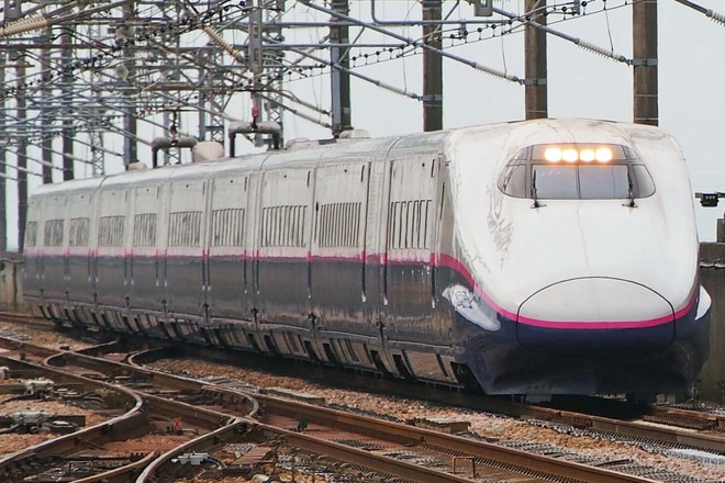 【JR東】E2系J71編成使用の「上越新幹線開業35周年記念」号