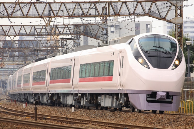 【JR東】E655系使用 お召列車運転を北松戸～馬橋間で撮影した写真