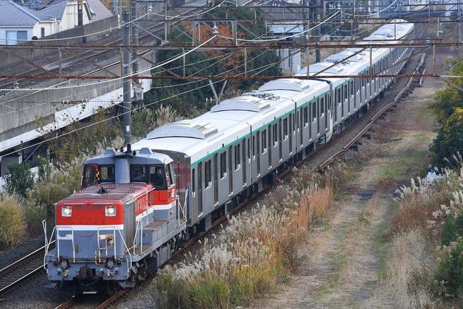 【東急】2020系2121F 甲種輸送を鶴見～新鶴見間で撮影した写真