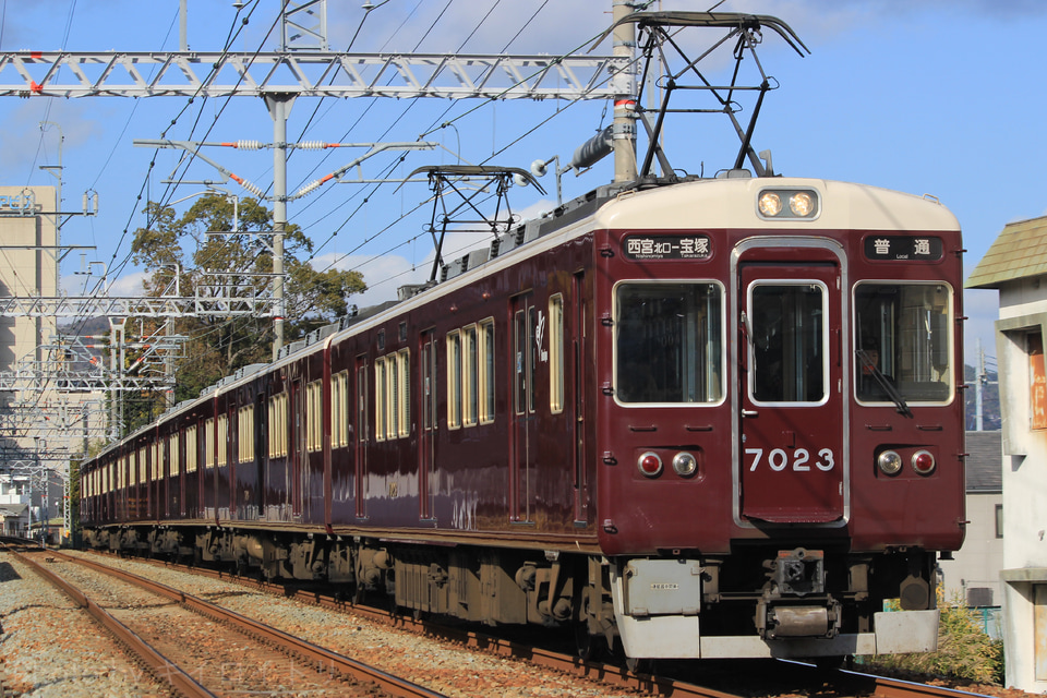 【阪急】7000系・7023Fが今津線を代走の拡大写真