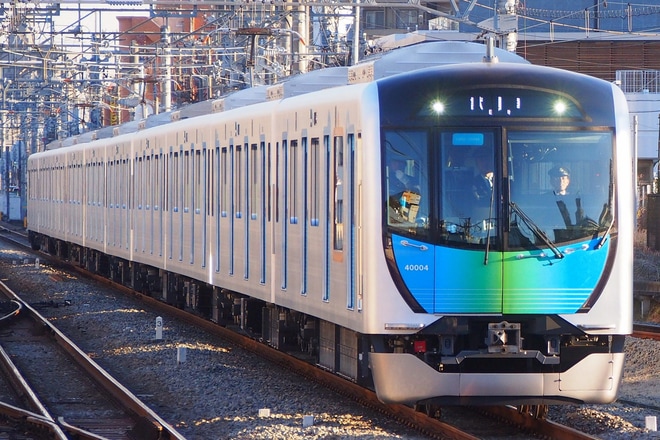 【西武】40000系40104F 新宿線で試運転を新所沢駅で撮影した写真