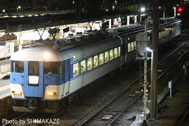 【近鉄】なばなの里イルミネーション団臨を塩浜駅で撮影した写真