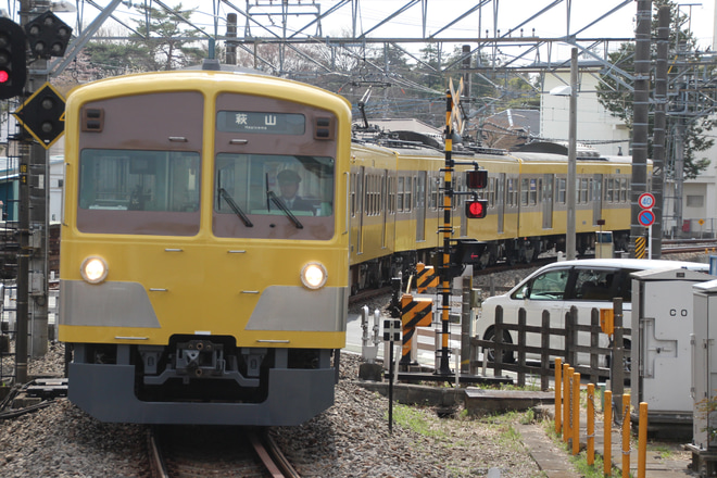 【西武】101系1249Fツートンカラー営業運転開始を萩山駅で撮影した写真