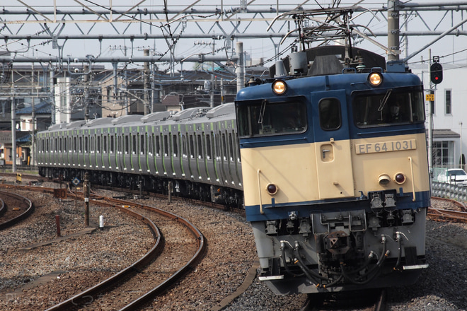 【JR東】E235系トウ17編成配給輸送を宮原駅で撮影した写真