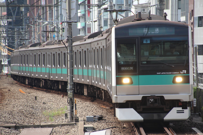 【JR東】E233系マト8編成 東京総合車両センター入場を恵比寿駅で撮影した写真