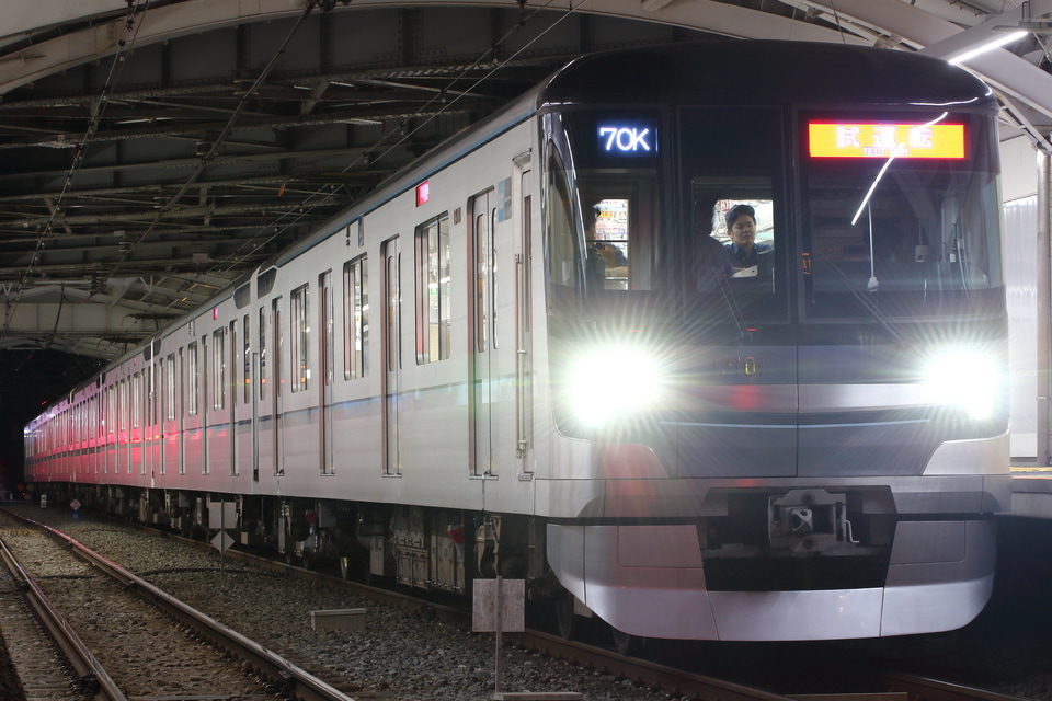 【メトロ】13000系13101F東急線内夜間試運転の拡大写真
