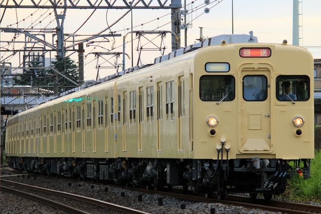 【東武】8000系8111Fによる団体臨時列車「たびじ」運行を大宮公園～大和田間で撮影した写真