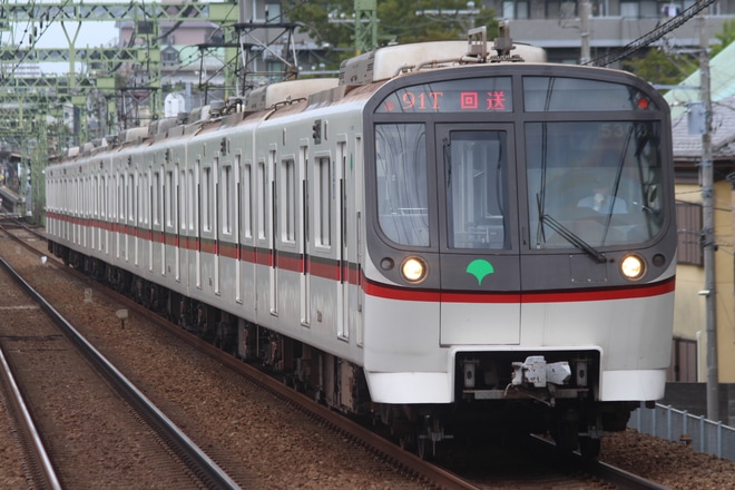 【都営】5300形5303編成 廃車回送を仲木戸駅で撮影した写真