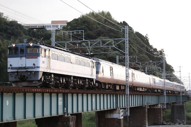 【小田急】30254F(EXE)日本車両入場 甲種輸送を由比～興津間で撮影した写真