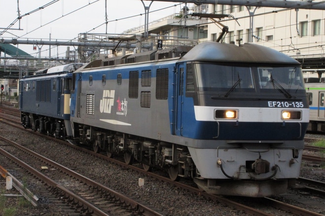 【JR貨】EF64-1026国鉄色になり大宮車両所出場を大宮駅で撮影した写真