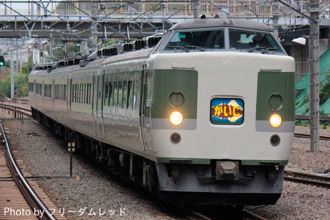 【JR東】189系N102編成使用の「かいじ188号」運転 を国分寺駅で撮影した写真