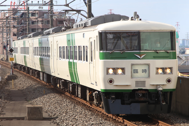 【JR東】臨時快速「おさんぽ川越号」運行を西船橋駅で撮影した写真