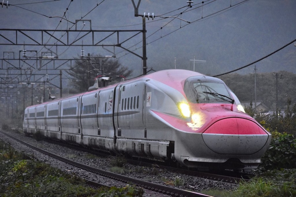 【JR東】E6系Z9編成山形新幹線区間へ入線の拡大写真