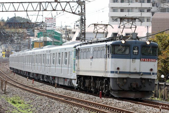 【メトロ】13000系13126F甲種輸送を戸塚駅で撮影した写真