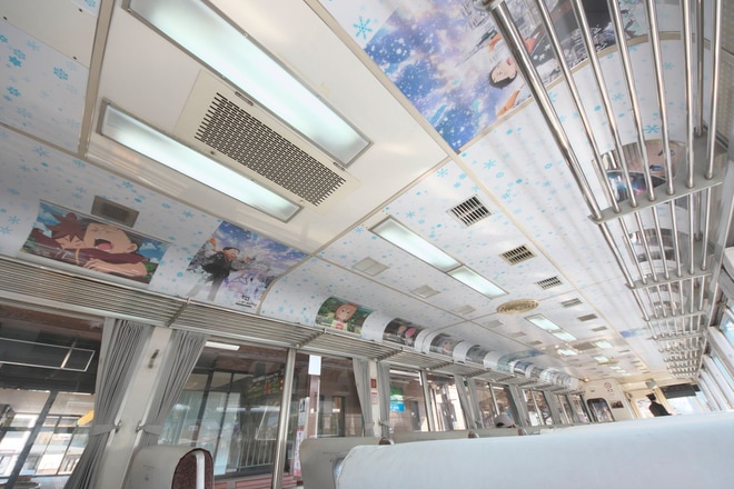【京都丹後】Re:ゼロから始める異世界生活ラッピング列車を車内で撮影した写真