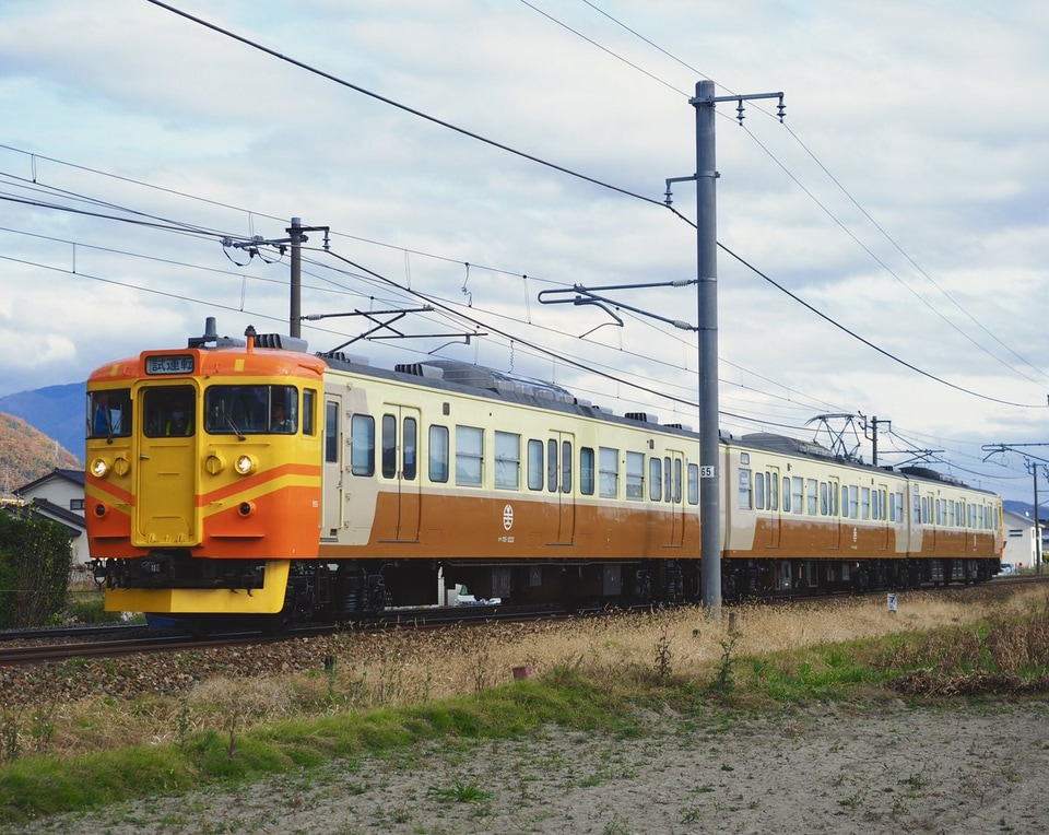 【しな鉄】115系S9編成が台鉄自強号色になり試運転の拡大写真