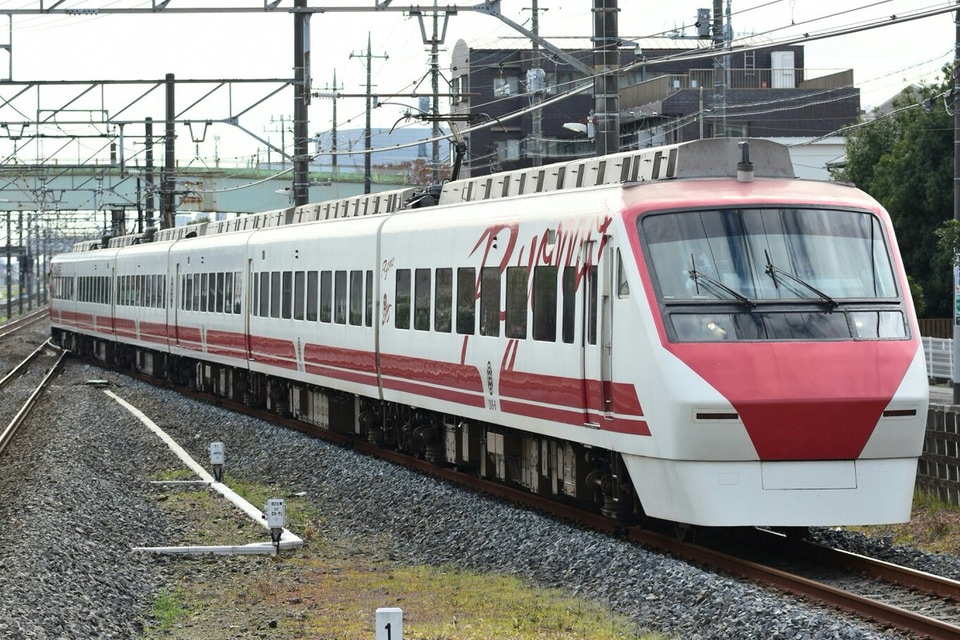 【東武】200系208F台鐵「普悠瑪」塗装南栗橋入場回送の拡大写真