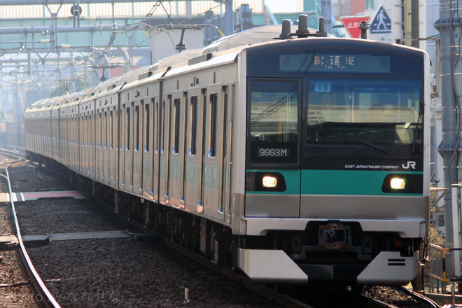 【JR東】E233系マト15編成 東京総合車両センター出場試運転を北千住駅で撮影した写真