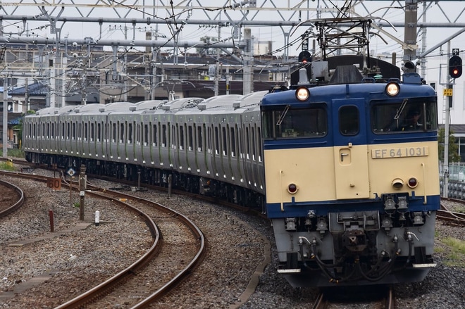 【JR東】E235系トウ25編成 新津配給 を宮原駅で撮影した写真