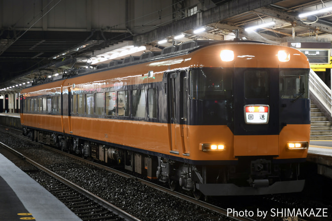 【近鉄】12200系 N53 出場回送を松阪駅で撮影した写真