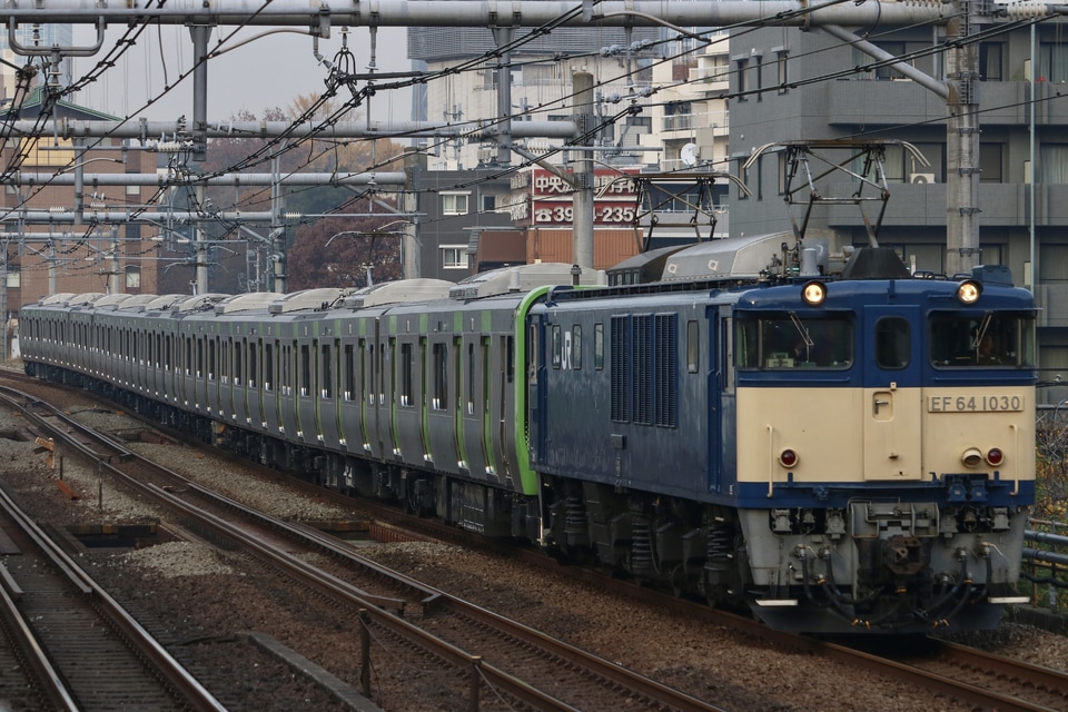 【JR東】E235系トウ29編成 配給輸送の拡大写真