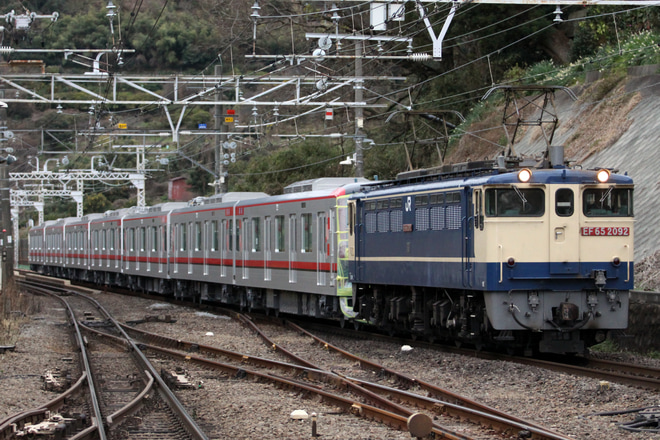【東武】70000系71711F甲種輸送を根府川駅で撮影した写真