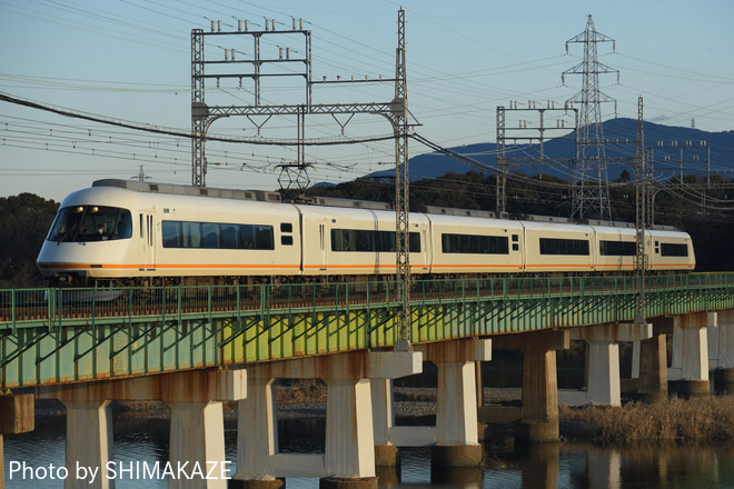 【近鉄】安倍晋三総理大臣を乗せた貸切列車を宮町～小俣間で撮影した写真