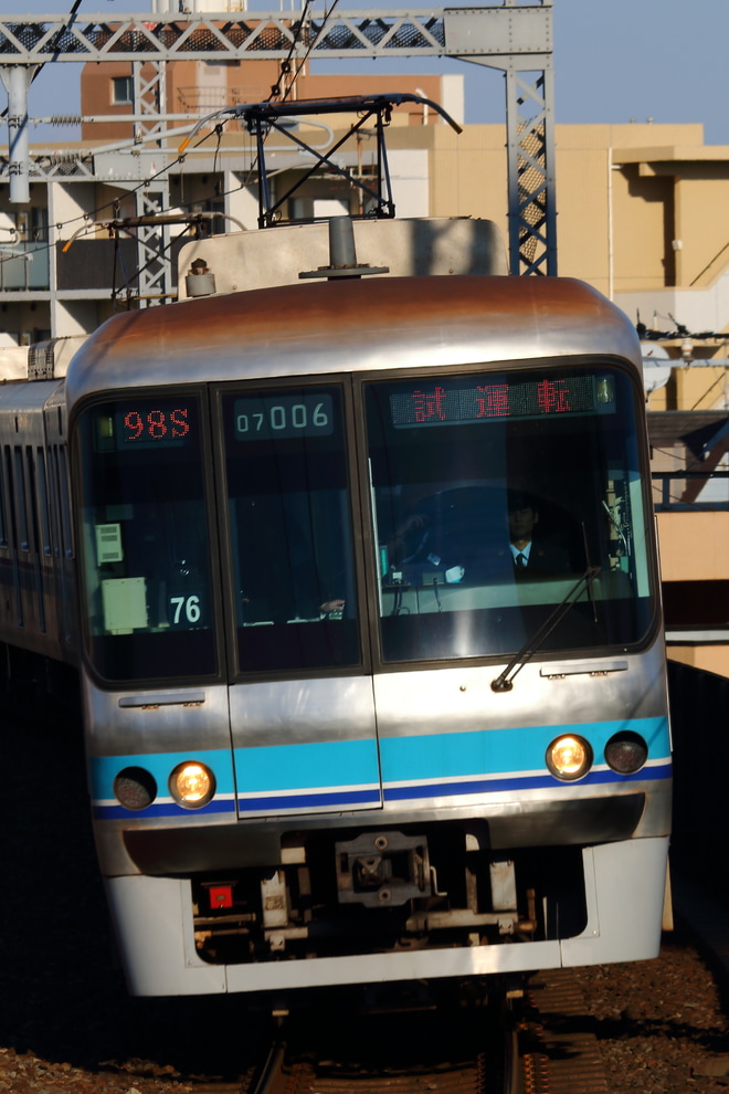 【メトロ】07系07-106F試運転（201901）を浦安駅で撮影した写真
