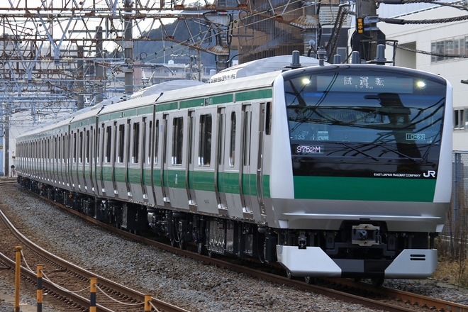 【JR東】E233系ハエ133編成 東海道貨物線試運転を大船駅で撮影した写真