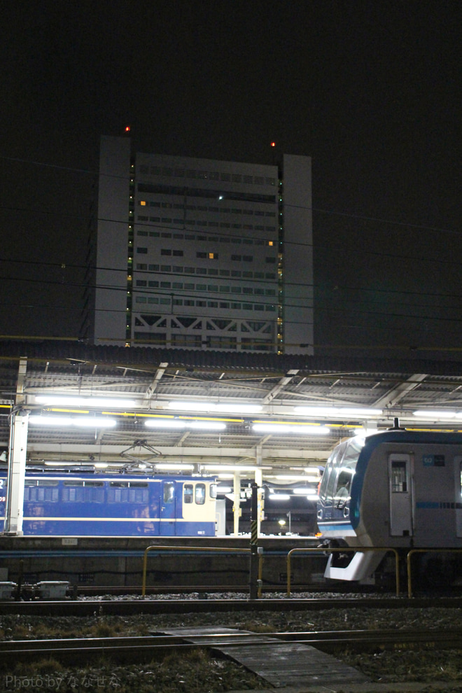 【メトロ】07系07-104F 新木場CR出場甲種を中野駅で撮影した写真