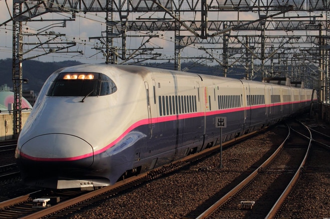 【JR東】E2系J15編成廃車回送を福島駅で撮影した写真