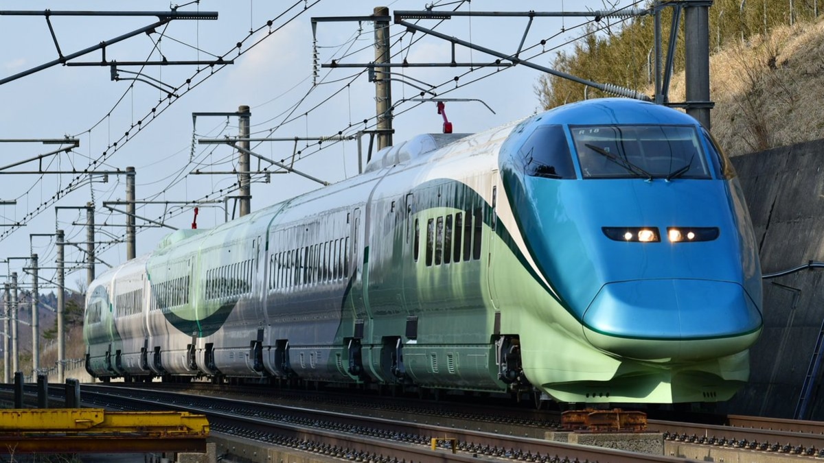 JR東】E3系R18編成「とれいゆつばさ」出場試運転 |2nd-train鉄道ニュース