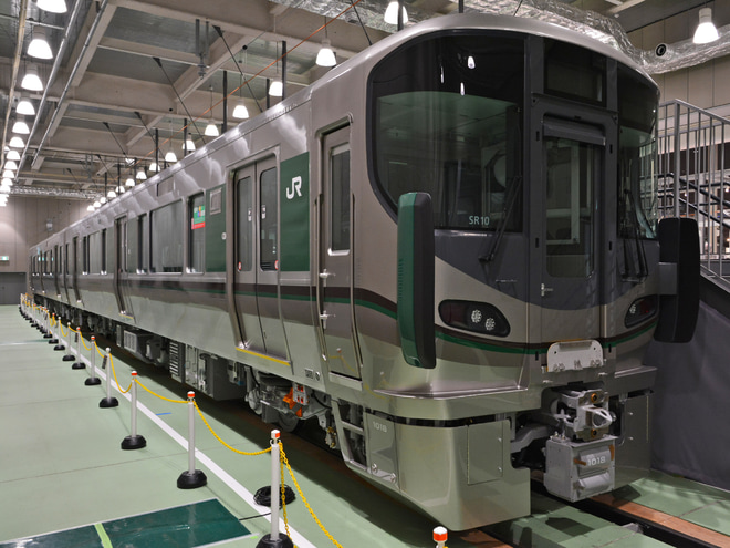 【JR西】227系1000番台が京都鉄道博物館で展示を京都鉄道博物館で撮影した写真
