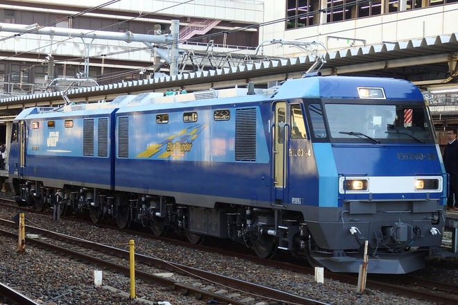 【JR貨】EH200-24大宮車両所出場を大宮駅で撮影した写真