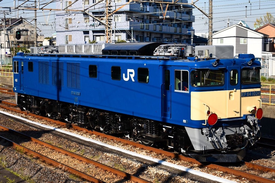 【JR貨】EF64-1034国鉄色で大宮車両所出場の拡大写真