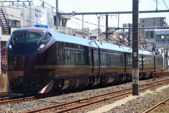 【JR東】E655系「和」使用 団体臨時列車を尾久～赤羽間で撮影した写真