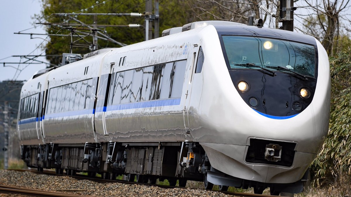 Jr西 681系サワt11編成試運転 2nd Train鉄道ニュース