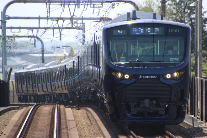 【相鉄】12000系が営業運転開始をゆめが丘駅で撮影した写真