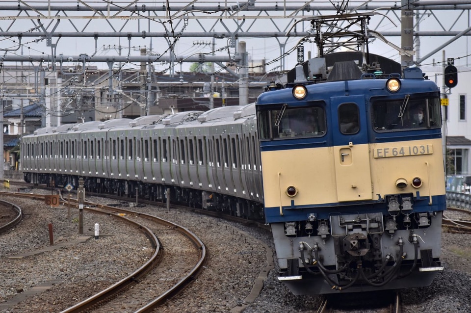 【JR東】E235系トウ36編成 配給輸送の拡大写真