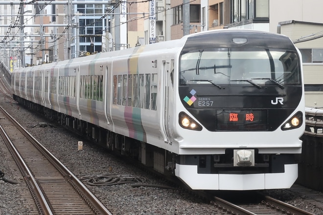 【JR東】特急「新宿さざなみ」 一部列車がE257系松本車で運転