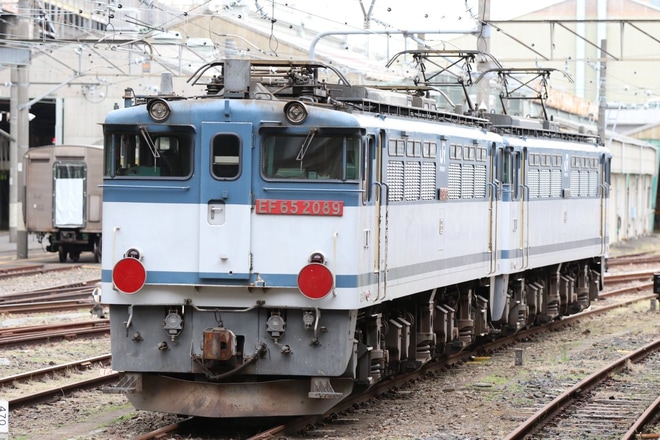 【JR貨】EF65-2089大宮車両所入場を大宮駅で撮影した写真