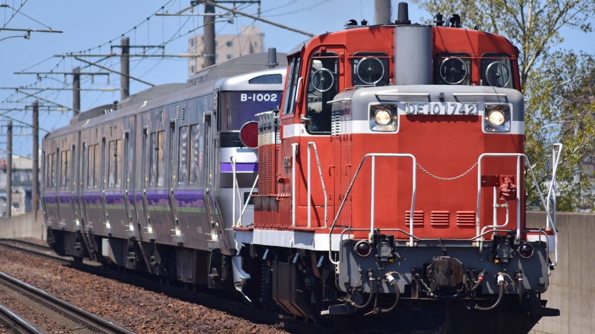 JR北】733系1000番台 B-1002編成苗穂工場入場 |2nd-train鉄道ニュース