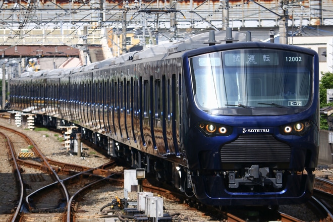 【相鉄】12000系12102F(12102×10)性能確認試運転を二俣川駅で撮影した写真